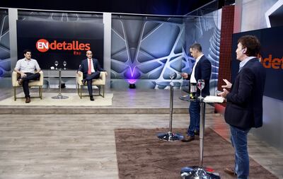 Los doctores Guillermo Sequera y Julio Mazzoleni, director de Vigilancia de la Salud y ministro de Salud, respectivamente, en el plató del programa “En Detalles”.