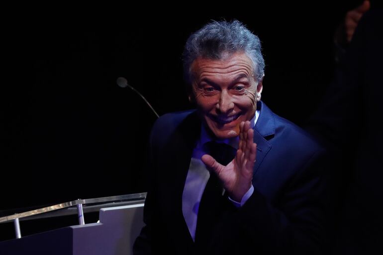 El presidente Mauricio Macri, candidato por Juntos por el Cambio, participa este domingo en el segundo debate presidencial en la Facultad de Derecho de Buenos Aires (Argentina).
