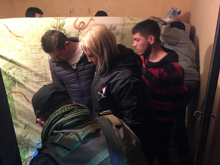 En total se realizaron 6 allanamientos en tres barrios de la ciudad.