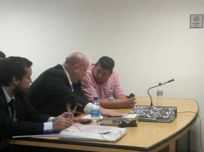 Eduardo Espínola Ayala, de camina a cuadros durante el juicio en el que fue condenado.