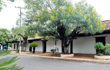 patrimonio-arquitectonico-de-gran-valor-la-alargada-edificacion-fue-residencia-de-los-padres-jesuitas-que-fundaron-san-estanislao-en-1749--203230000000-529220.jpg