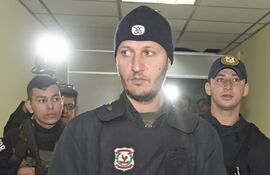 nader-hohamad-farhat-en-los-pasillos-de-tribunales-es-requerido-por-los-ee-uu-foto-archivo--205849000000-1796990.jpg