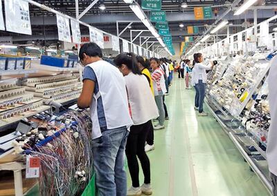 El rubro automotor lidera la exportación bajo el régimen de maquila y es fuente de empleo de más de 10.000 personas. Empresarios estiman que con un acuerdo regional se impulsará la industria.