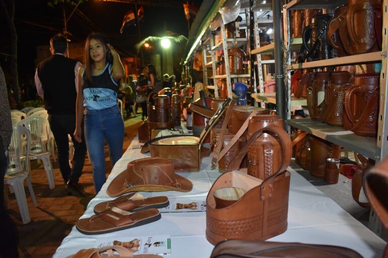 Lanzamiento de la Expo Cuero Atyrá se realizó esta noche