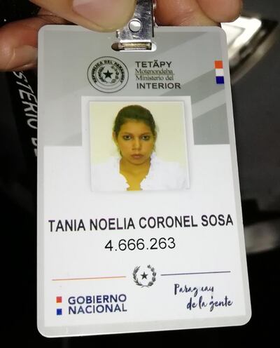 La credencial de la funcionaria del Ministerio del Interior fue encontrada durante el cateo.