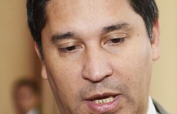 nelson-valiente-titular-de-la-aduana--202219000000-1336252.jpg