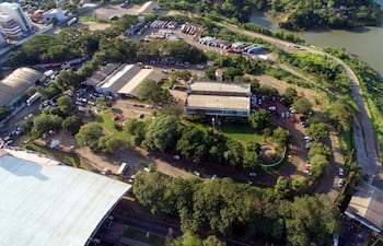 el-puerto-de-ciudad-del-este-tiene-un-ingreso-g-32-890-millones-al-ano-pero-en-el-convenio-le-pusieron-una-base-de-g-2-943-millones-para-aplicar-e-204505000000-1800756.jpg