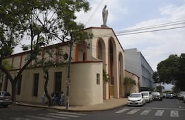 iglesia-sagrado-corazon-de-jesus-y-colegio-salesianito-la-piedra-fundamental-de-la-capilla-se-coloco-en-el-1900--200240000000-1634267.jpg