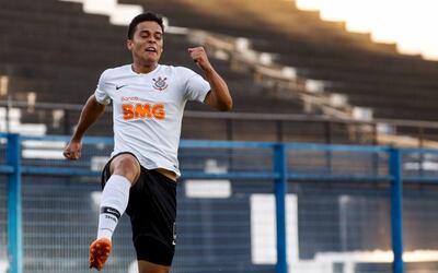 Hugo Sandoval volvió a marcar para el Corinthians.