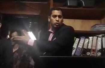 Concejal “exige” liberar camioneta