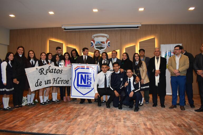 El colegio de Eusebio Ayala obtuvo el primer lugar en el concurso de cortometrajes con su trabajo en "Relatos de un Héroe".