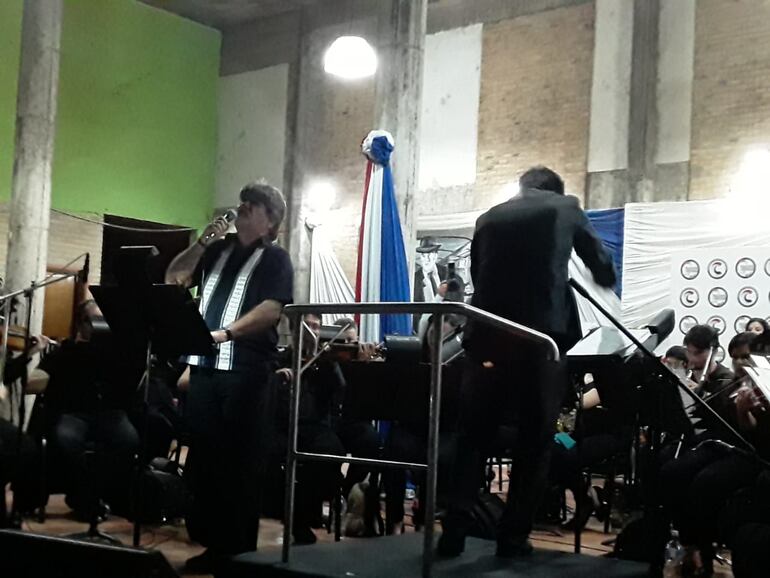 OSN y Ricardo Flecha deleitan con guaranias a los luqueños