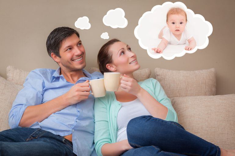 La cuestión de las familias acogedoras es polémica, pues si bien en principio se refiere a un acogimiento temporal, muchas son las veces en que el niño no permanece solo un tiempo, sino años a cargo de la familia en cuestión.