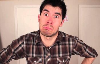 entre-lagrimas-y-gritos-miles-de-ninos-y-adolescentes-chilenos-cumplieron-el-sueno-de-hablar-y-tocar-a-su-compatriota-german-garmendia-el-youtuber-l-221956000000-1460156.jpg