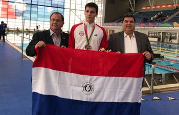 matheo-mateos-natacion-paraguay-juegos-suramericanos-de-santiago-2017--210345000000-1634963.jpg