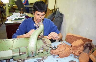 Zapateros y sus zapatos en aprietos.