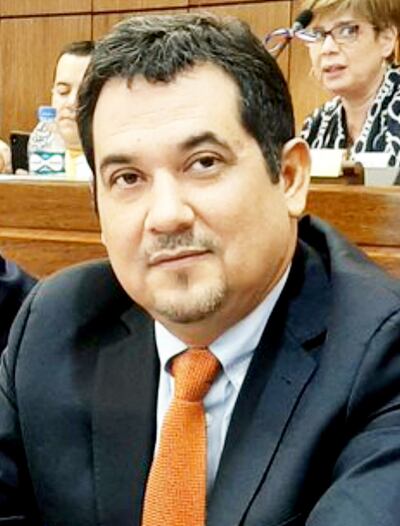 Mario Martín Arévalo, senador (ANR, Añetete), presenta hoy oficialmente su precandidatura a la Intendencia de Asunción.