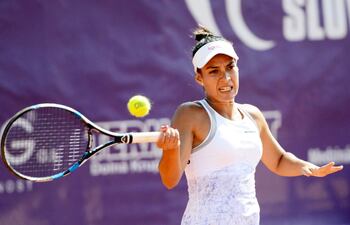 veronica-cepede-sigue-avanzando-en-singles-en-el-torneo-de-80-000-dolares-de-francia--224810000000-1757548.jpg