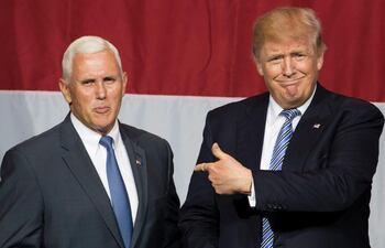 el-aspirante-presidencial-republicano-donald-trump-anuncio-este-viernes-que-opto-por-mike-pence-gobernador-de-indiana-y-salido-del-ala-conservador-120734000000-1479632.JPG