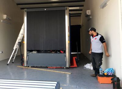 El nuevo escáner de  Aduanas que se está instalando en la zona de cargas del Aeropuerto Internacional Silvio Pettirossi.