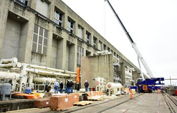 Última etapa de la instalación de las barras de 500 kV.