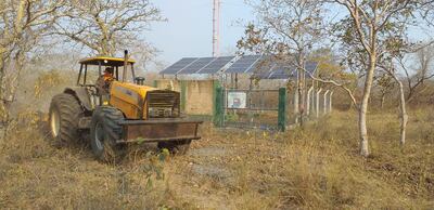 Los mismos pobladores se sumaron a la lucha contra el fuego.