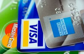 Las tarjetas de crédito son instrumentos que otorgan un crédito a la persona.