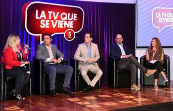presentacion-de-la-quinta-edicion-del-encuentro-la-tv-que-se-viene-que-reunira-a-importantes-referentes-locales-e-inernacionales-de-la-television--212821000000-1772481.jpg