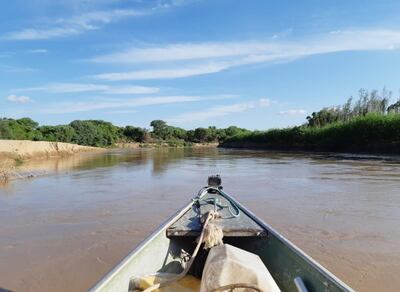 El río Pilcomayo se escurre con velocidad dentro de nuestro territorio. En tres días se recorrieron 350 kilómetros, entre la embocadura y el fortín General Díaz.