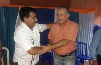 saludo-al-candidato-a-gobernador-231116000000-1691961.JPG