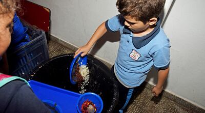 Hay niños que rechazan el poroto, zanahoria o remolacha incluidos en el almuerzo escolar.