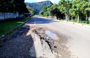 deteriorada-ruta-paraguari-villarrica-sera-reparada-recien-en-cuatro-meses-210137000000-1833749.jpg