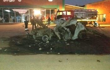 Así quedó el automóvil tras el accidente fatal.