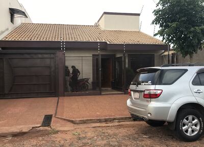 La vivienda que fue allanada ayer de tarde, por error de parte de la comitiva, y en la que asustaron a toda una familia.