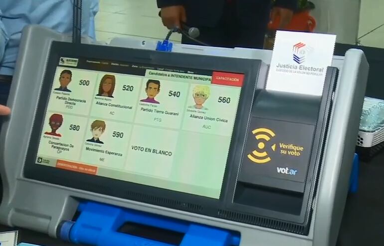 Opción de candidatos en la máquina de votación