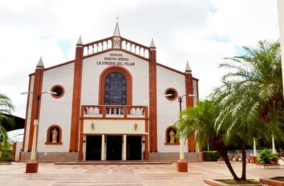 La basílica Nuestra Señora de la Virgen de Pilar, erigida en la capital del Ñeembucú, también está a cargo de la diócesis de San Juan Bautista de las Misiones.
