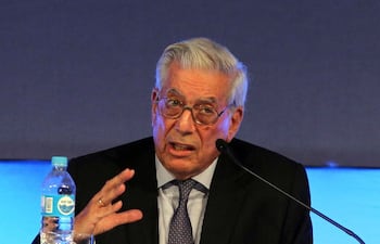 el-nobel-peruano-mario-vargas-llosa-escribio-que-ni-el-mas-fanatico-de-los-chavistas-puede-llegar-a-creer-que-nicolas-maduro-llegue-a-ser-el-proximo-202649000000-526619.jpg