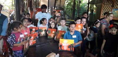 Renzo desea que los niños aprendan a amar el arte.