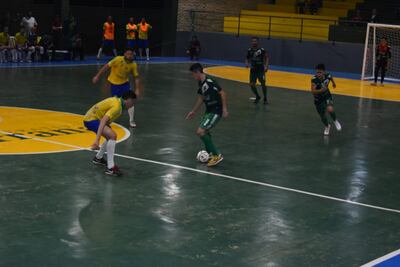 En apasionante partido Caacupé se impone a Paranaense