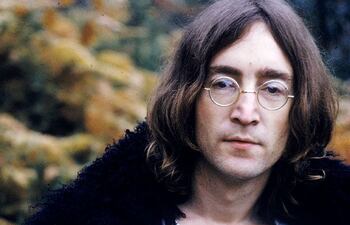 ponen-en-venta-el-album-de-lennon-autografiado-para-su-asesino-120209000000-1560504.jpg