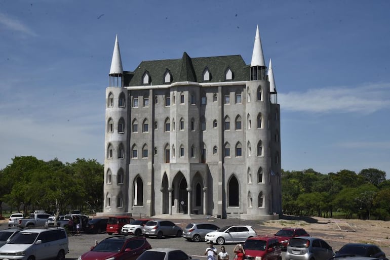 /pf/resources/images/abc-placeholder.png?d=2393