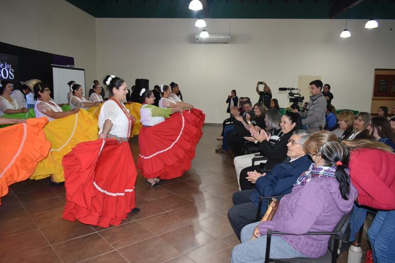 También hubo presentaciones artísticas para amenizar la jornada