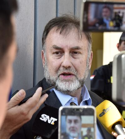 El ministro Benigno López puso a disposición su cargo, cuando lo que correspondía era presentar su renuncia.