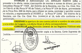 facsimil-de-la-parte-resolutiva-del-auto-interlocutorio-455-que-deja-expresa-la-obligacion-de-la-apertura-de-una-cuenta-judicial-en-la-que-debia-de-221041000000-538452.jpg
