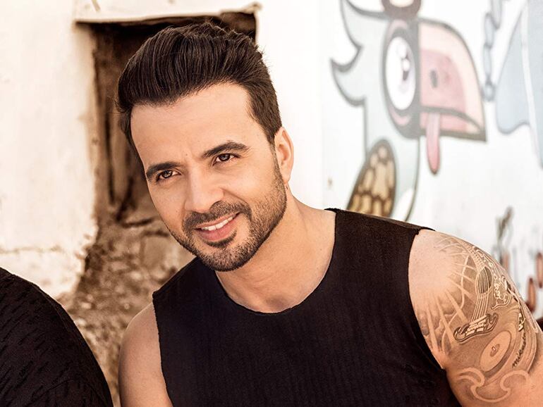 Luis Fonsi también se expresó en contra del gobernador Roselló.