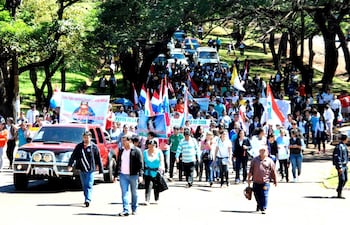 comunidad-catolica-dividida-en-el-este-231339000000-1071657.jpg