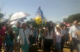 virgen-de-caacupe-procesion-en-san-pedro--124732000000-1268048.jpg