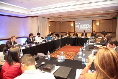 Víctor Rico, secretario general de CAF (cabecera, 2° de la der) y Pablo Sanguinetti, vicepresidente de Conocimiento de CAF (1° de la der), lideraron el encuentro.