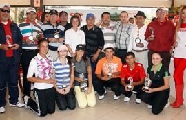 los-mejores-de-cada-categoria-en-la-premiacion-del-torneo-latin-tour-2013-del-agc--234206000000-590670.jpg