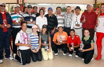 los-mejores-de-cada-categoria-en-la-premiacion-del-torneo-latin-tour-2013-del-agc--234206000000-590670.jpg
